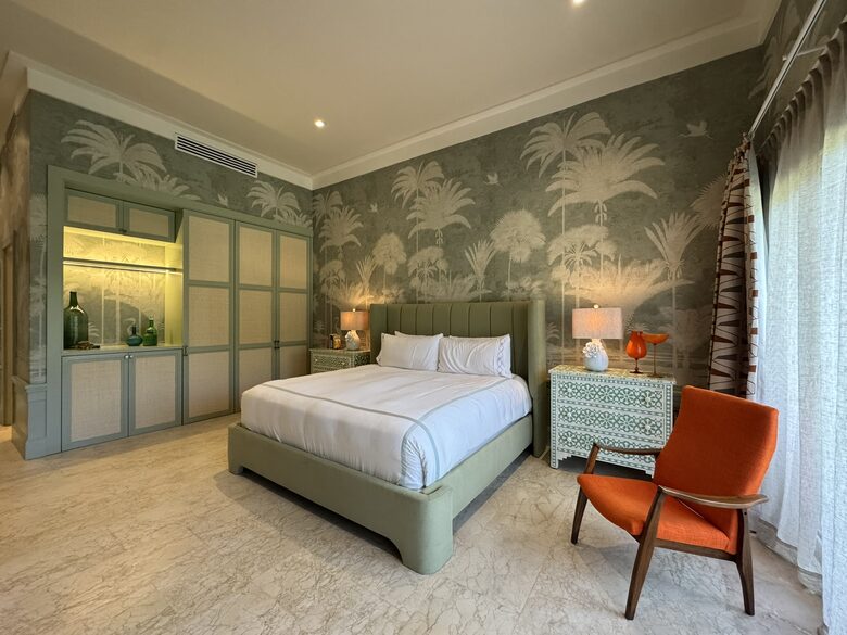 King Guest Room with Patio