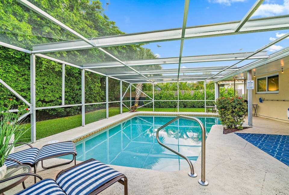 Heated Pool Oasis Near Ocean Reef Beach - Riviera Beach, Florida