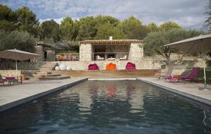 A Serene Luxury Villa in the Perfect Provence Location - Le Brûlât, France