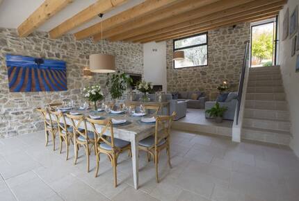 A Serene Luxury Villa in the Perfect Provence Location - Le Brûlât, France