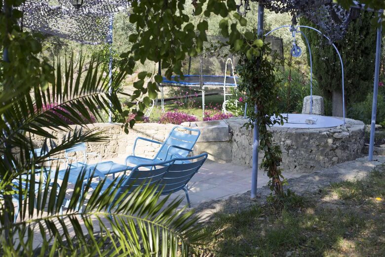 A Serene Luxury Villa in the Perfect Provence Location - Le Brûlât, France