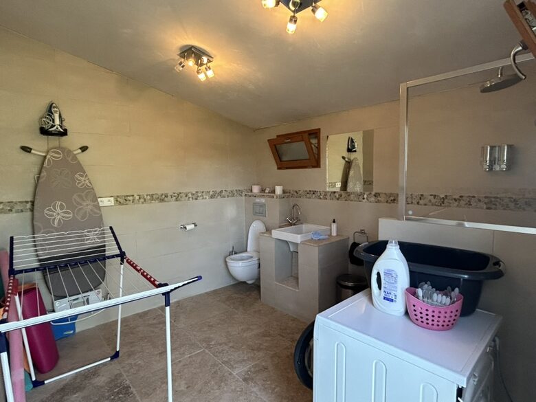 A Serene Luxury Villa in the Perfect Provence Location - Le Brûlât, France