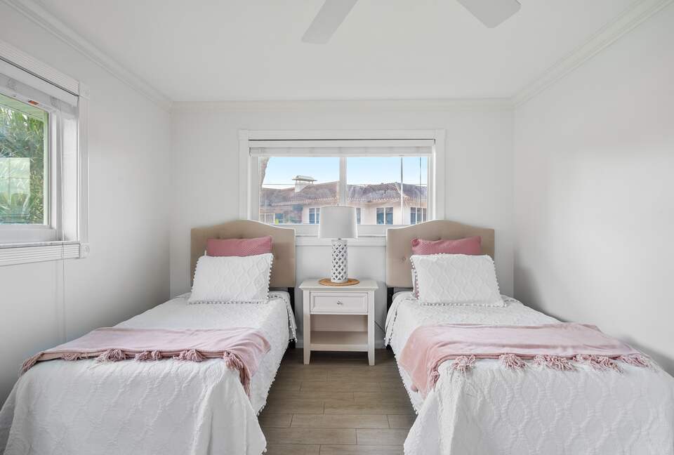 Heated Pool Oasis Near Ocean Reef Beach - Riviera Beach, Florida