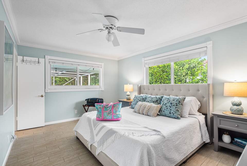 Heated Pool Oasis Near Ocean Reef Beach - Riviera Beach, Florida