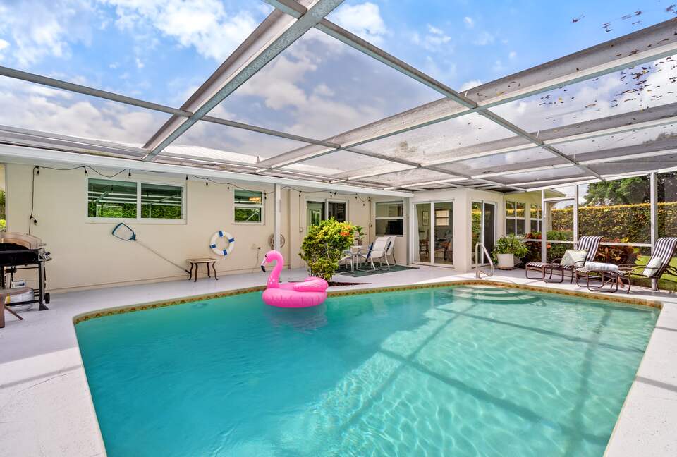 Heated Pool Oasis Near Ocean Reef Beach - Riviera Beach, Florida