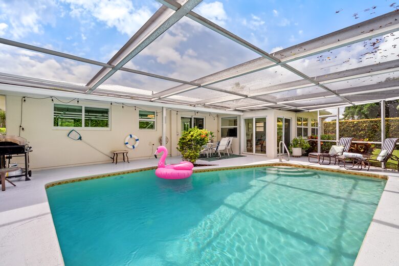 Heated Pool Oasis Near Ocean Reef Beach - Riviera Beach, Florida