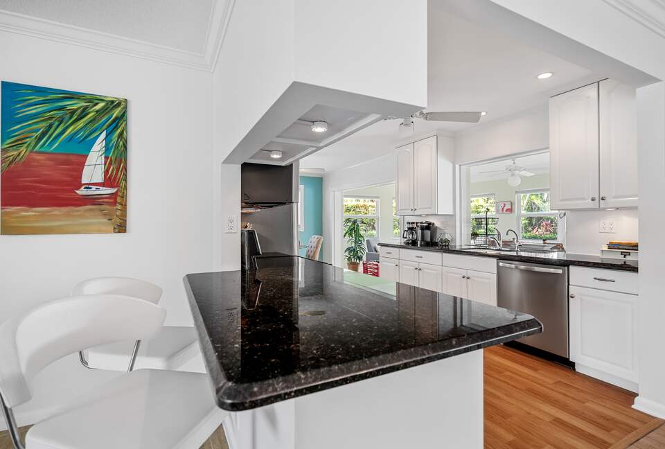 Heated Pool Oasis Near Ocean Reef Beach - Riviera Beach, Florida