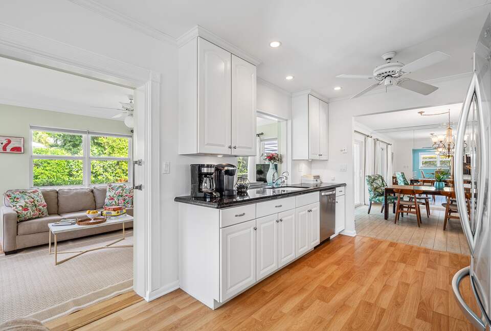 Heated Pool Oasis Near Ocean Reef Beach - Riviera Beach, Florida