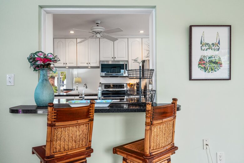 Heated Pool Oasis Near Ocean Reef Beach - Riviera Beach, Florida