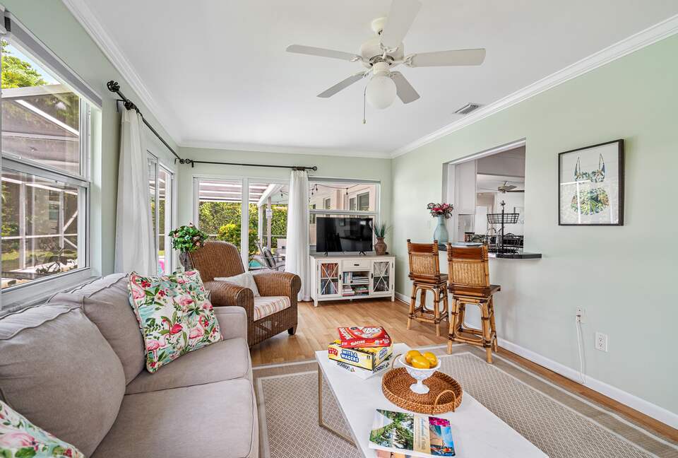 Heated Pool Oasis Near Ocean Reef Beach - Riviera Beach, Florida