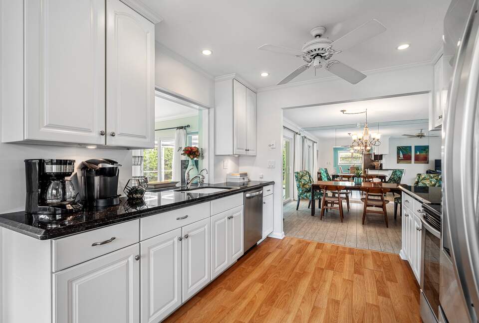 Heated Pool Oasis Near Ocean Reef Beach - Riviera Beach, Florida