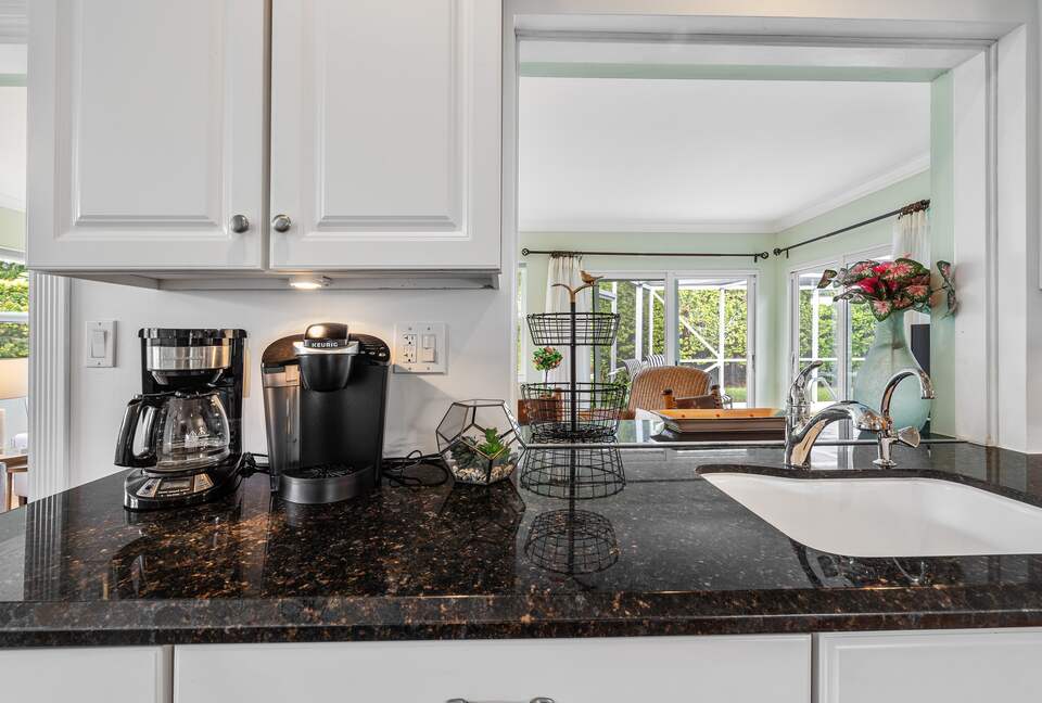 Heated Pool Oasis Near Ocean Reef Beach - Riviera Beach, Florida