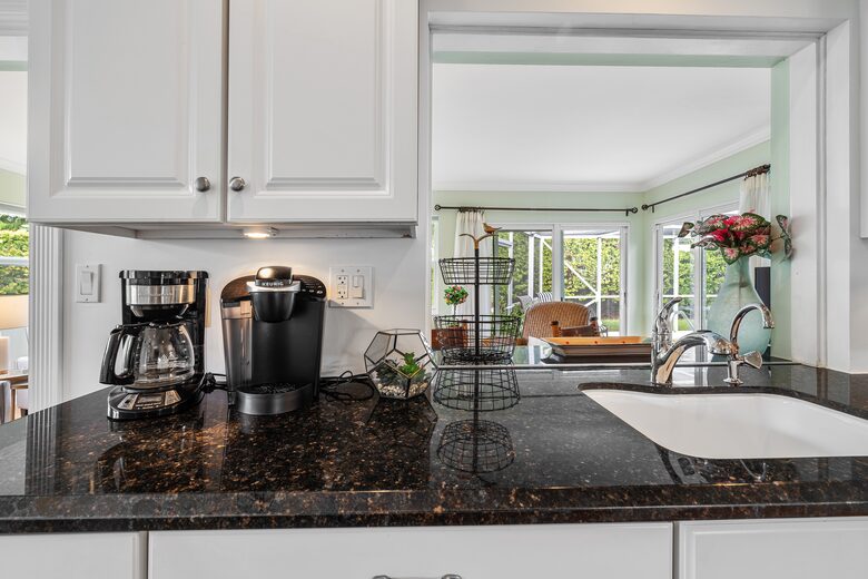 Heated Pool Oasis Near Ocean Reef Beach - Riviera Beach, Florida