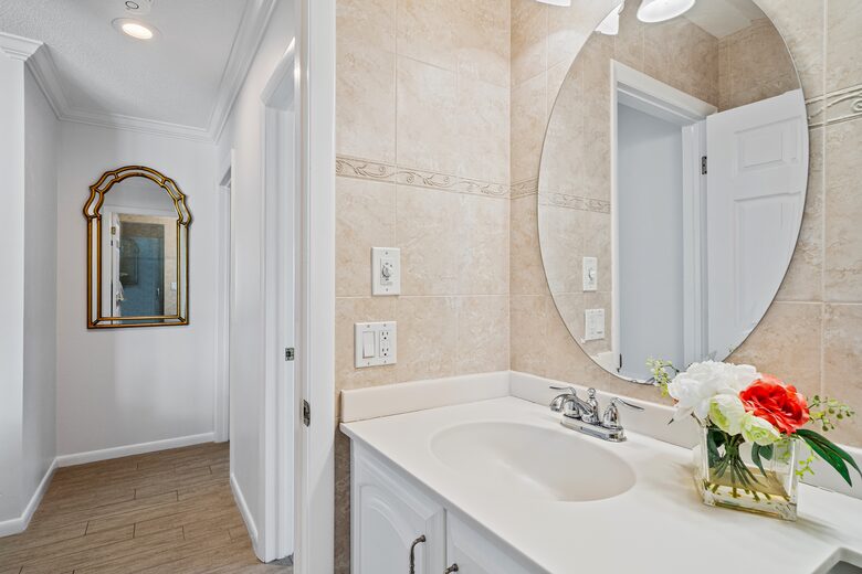 Heated Pool Oasis Near Ocean Reef Beach - Riviera Beach, Florida