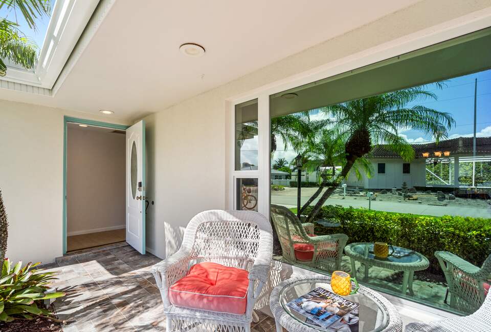 Heated Pool Oasis Near Ocean Reef Beach - Riviera Beach, Florida