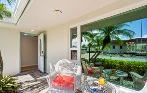 Heated Pool Oasis Near Ocean Reef Beach - Riviera Beach, Florida