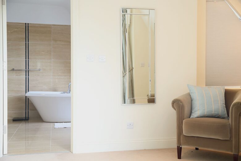 The Harbour House - Roundstone, Ireland