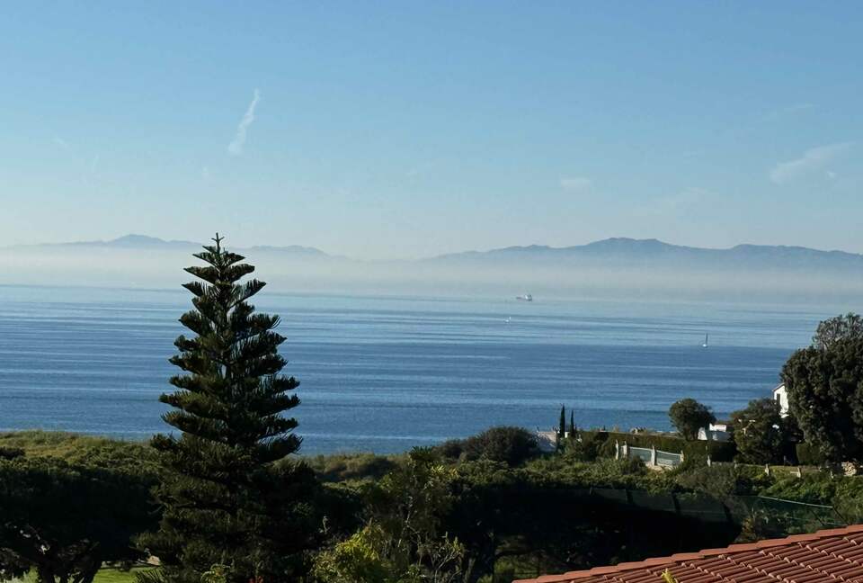 Palos Verdes Luxury Retreat with Sunset Terraces - Palos Verdes Estates, California
