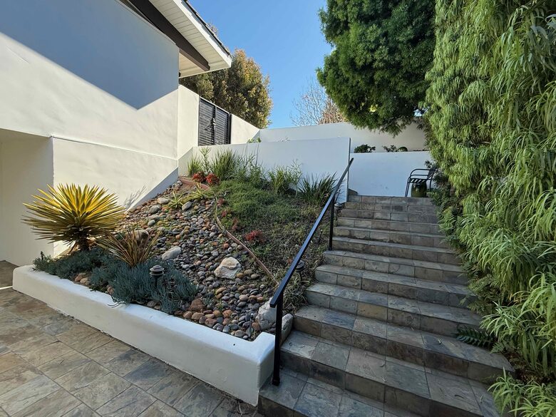 Palos Verdes Luxury Retreat with Sunset Terraces - Palos Verdes Estates, California