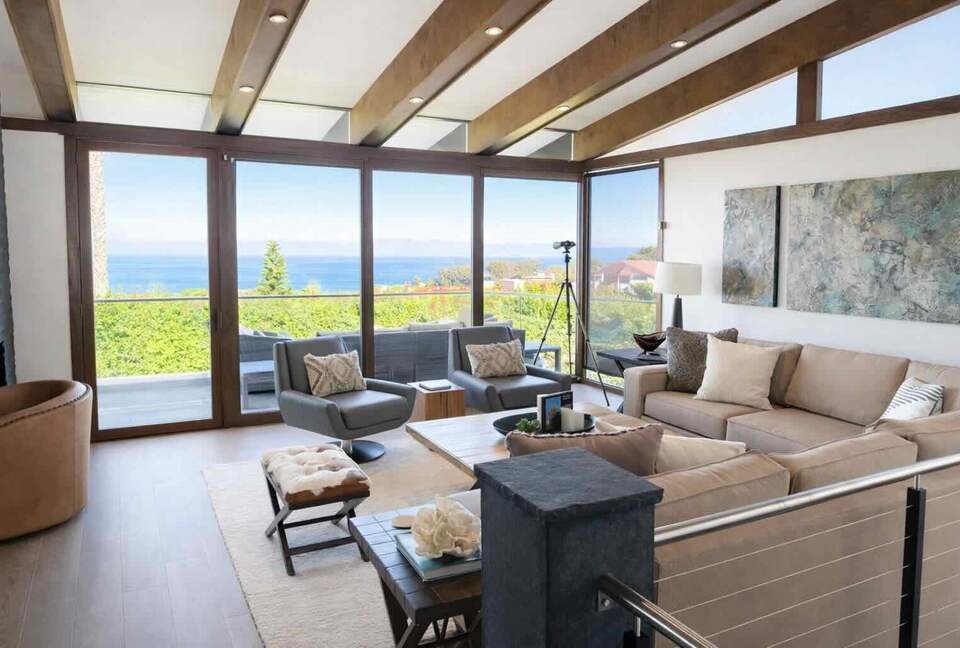 Palos Verdes Luxury Retreat with Sunset Terraces - Palos Verdes Estates, California