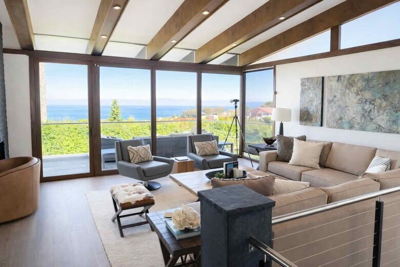 Palos Verdes Luxury Retreat with Sunset Terraces - Palos Verdes Estates, California