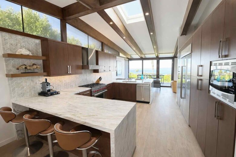 Palos Verdes Luxury Retreat with Sunset Terraces - Palos Verdes Estates, California