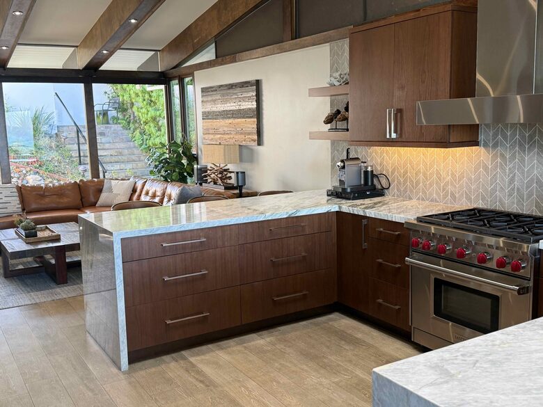 Palos Verdes Luxury Retreat with Sunset Terraces - Palos Verdes Estates, California