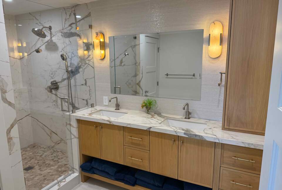 Palos Verdes Luxury Retreat with Sunset Terraces - Palos Verdes Estates, California