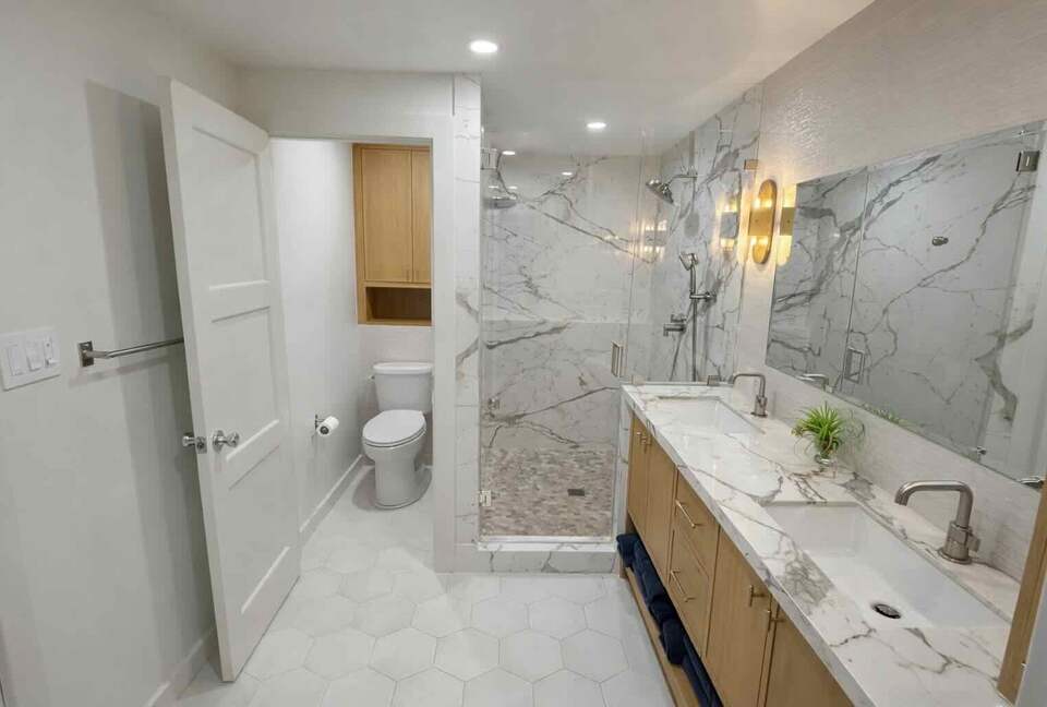 Palos Verdes Luxury Retreat with Sunset Terraces - Palos Verdes Estates, California