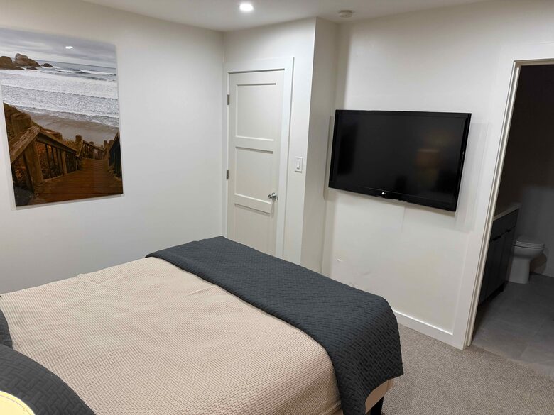 Palos Verdes Luxury Retreat with Sunset Terraces - Palos Verdes Estates, California