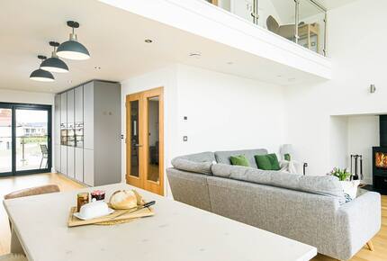 Elegant Retreat at Silverlake - Dorchester, United Kingdom