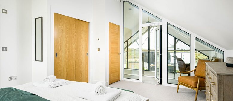 Elegant Retreat at Silverlake - Dorchester, United Kingdom