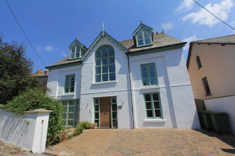 A Sophisticated Chapel in Padstow's Old Town - Padstow, United Kingdom