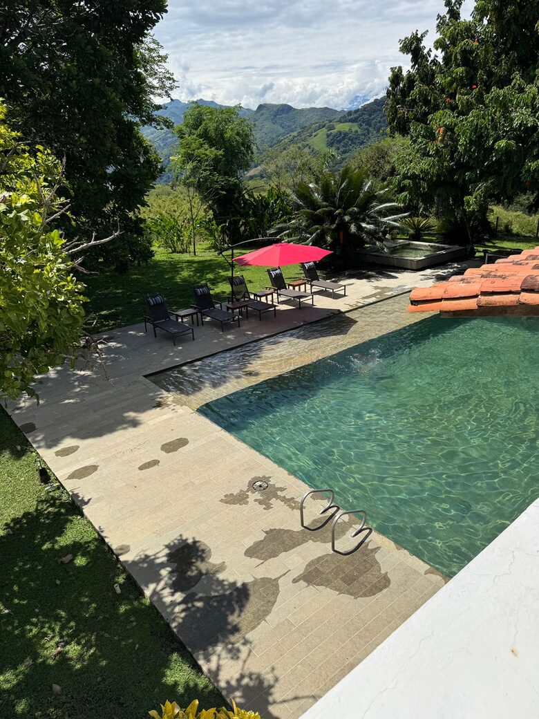 Luxury Villa Pool and garden - Bolombolo, Colombia