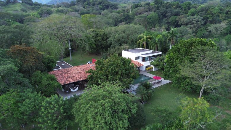 Luxury Villa Pool and garden - Bolombolo, Colombia