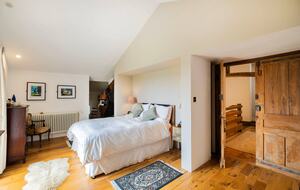 An Elegant 18th-Century Farmhouse in the Gers Countryside - Saint-Justin, France