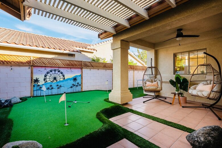 Luxury Desert Getaway with Hidden Speakeasy - Indio, California