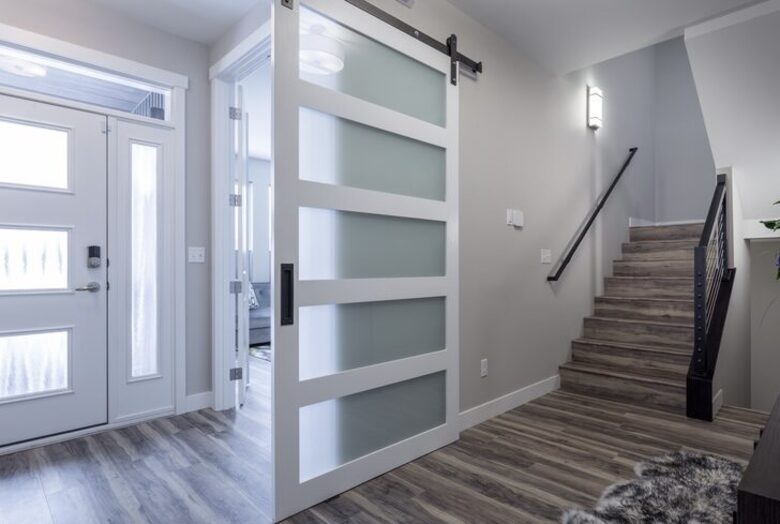 Luxe Rooftop Views Across Anchorage’s Park Strip - Anchorage, Alaska