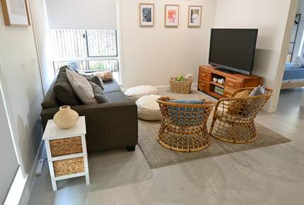 Tropical Garden Pool Retreat Near Trinity Beach - Trinity Beach, Australia