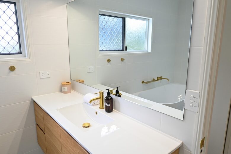 Tropical Garden Pool Retreat Near Trinity Beach - Trinity Beach, Australia