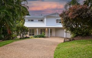 Tropical Garden Pool Retreat Near Trinity Beach - Trinity Beach, Australia