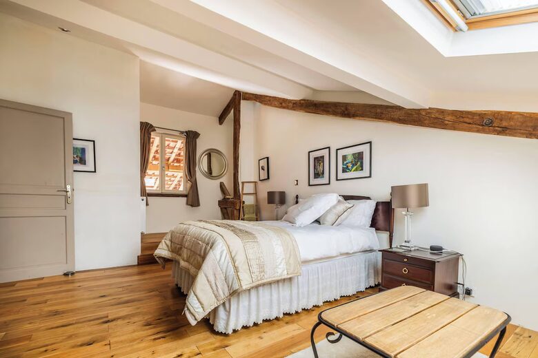 An Elegant 18th-Century Farmhouse in the Gers Countryside - Saint-Justin, France