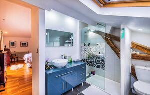 An Elegant 18th-Century Farmhouse in the Gers Countryside - Saint-Justin, France