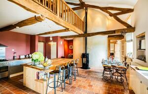 An Elegant 18th-Century Farmhouse in the Gers Countryside - Saint-Justin, France