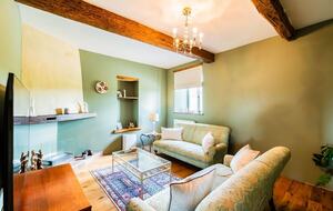 An Elegant 18th-Century Farmhouse in the Gers Countryside - Saint-Justin, France