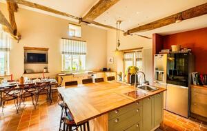 An Elegant 18th-Century Farmhouse in the Gers Countryside - Saint-Justin, France