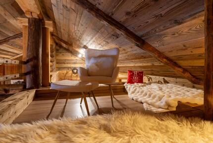 Exquisite Mountain Chalet with Breathtaking Valley Vistas - Antagnod, Champoluc, Italy