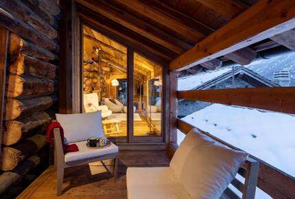 Exquisite Mountain Chalet with Breathtaking Valley Vistas - Antagnod, Champoluc, Italy