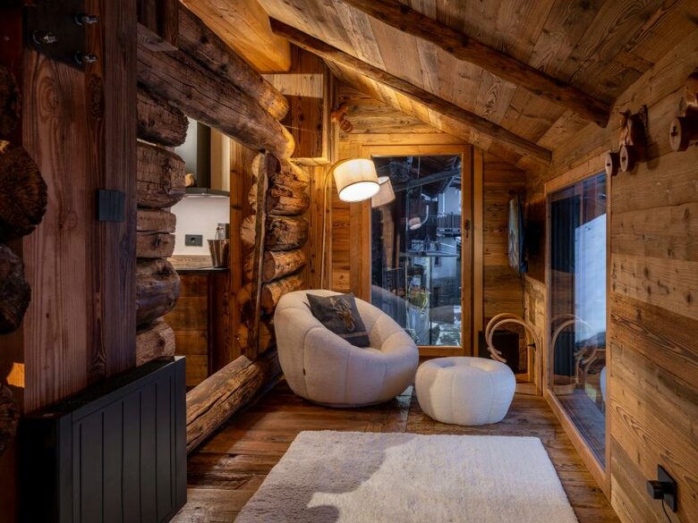 Exquisite Mountain Chalet with Breathtaking Valley Vistas - Antagnod, Champoluc, Italy