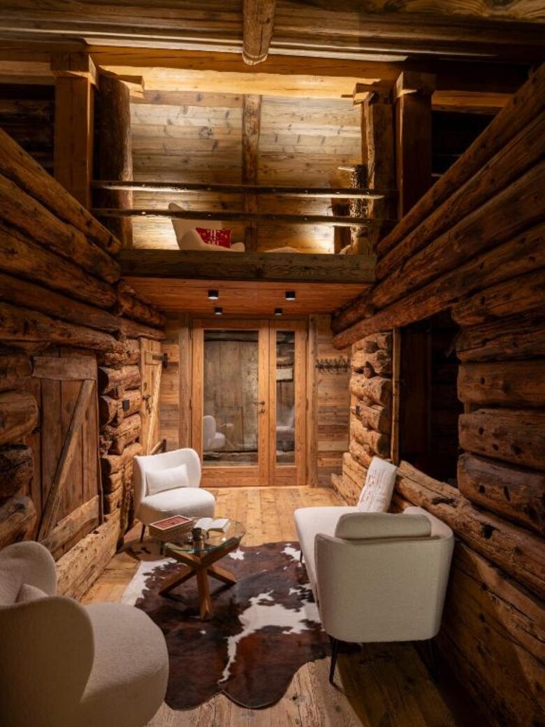 Exquisite Mountain Chalet with Breathtaking Valley Vistas - Antagnod, Champoluc, Italy